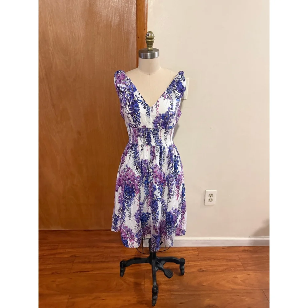Women's Dolce & Gabbana Mini Dress Size 6 White Purple Floral - Picture 2 of 6